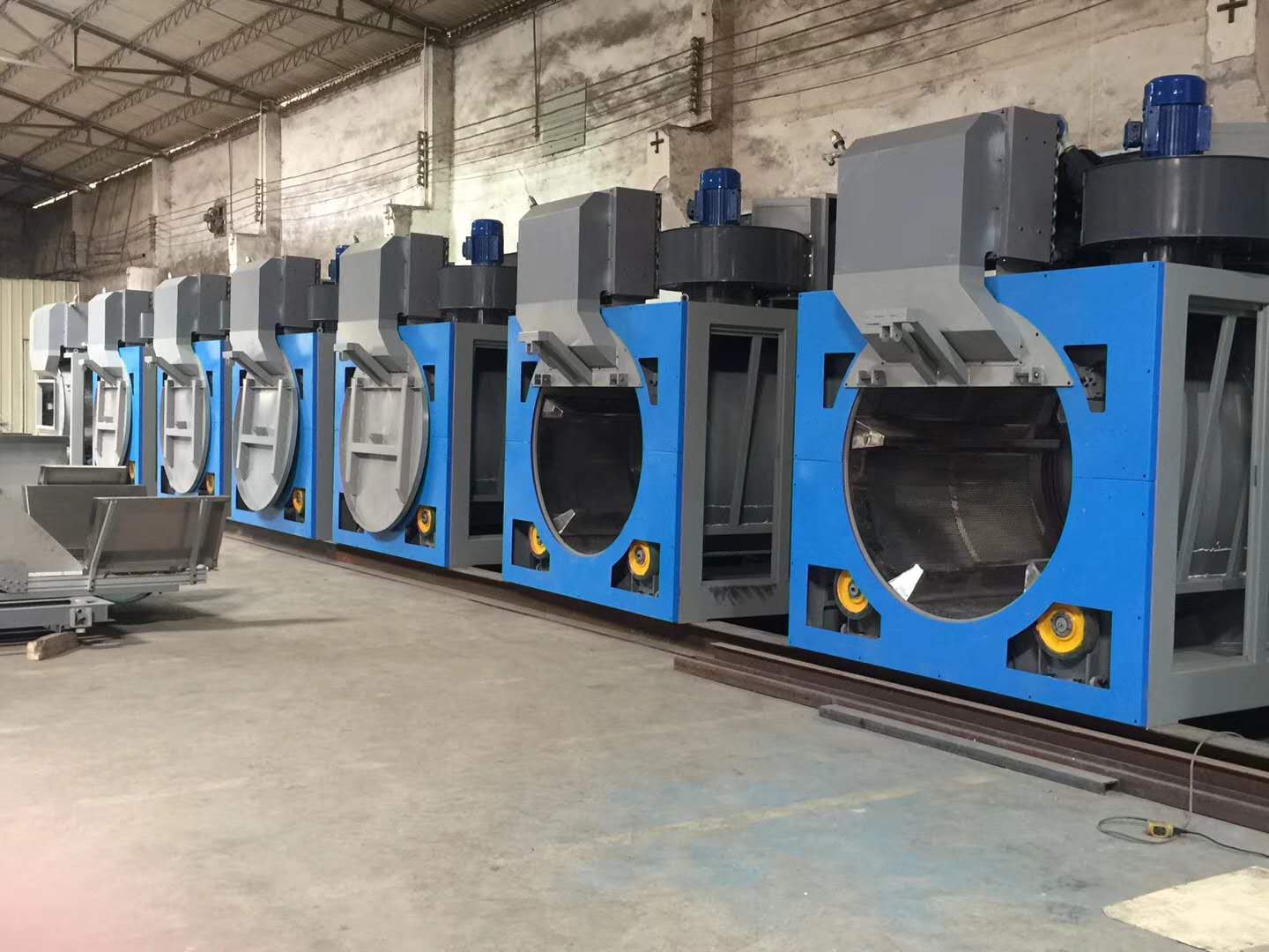 如何挑選優質的大型工業洗衣機 如何挑選優質的大型工業洗衣機